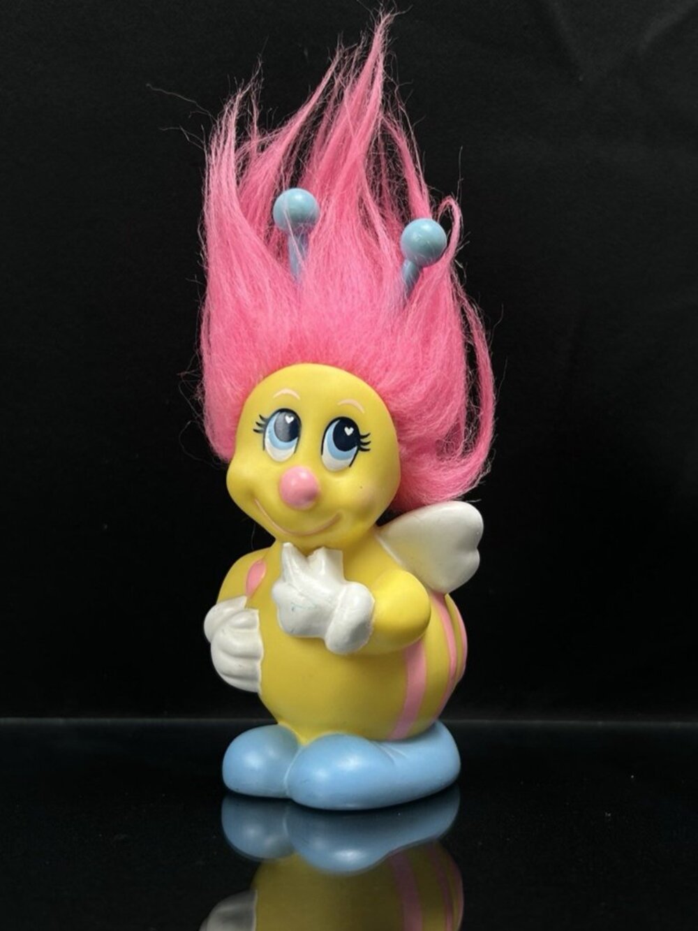 Vintage Playskool Snugglebumms Yellow Bee Button Toy Figure 1985